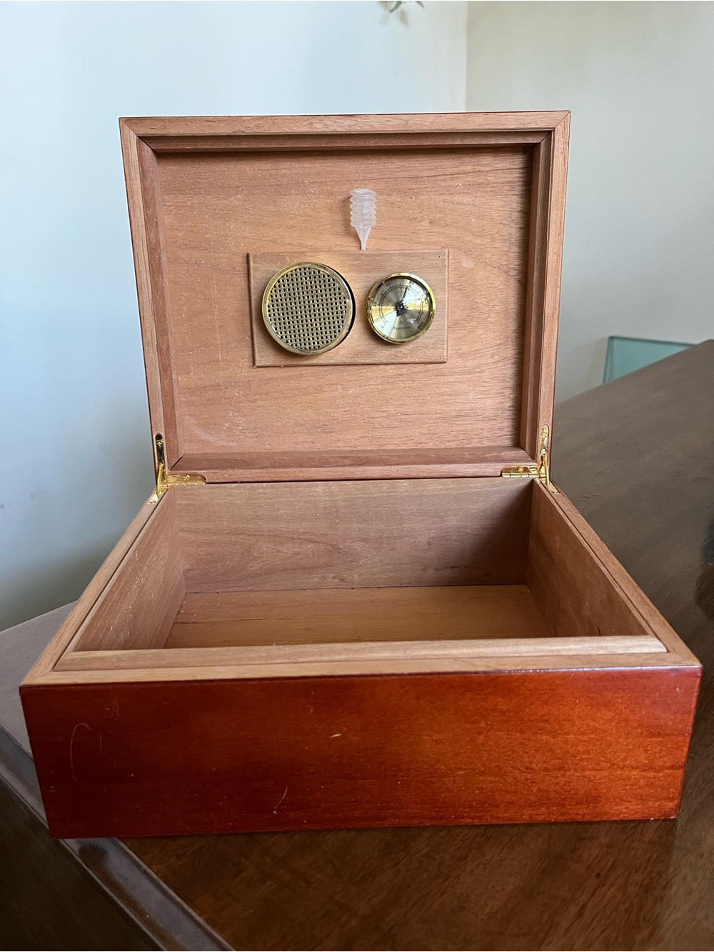 Wood Humidor Cigar Box with Hygrometer and Humidifier